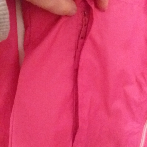 NWOT Columbia Wind Breaker - Picture 6 of 6